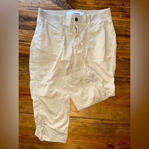 Women’s Capri pants